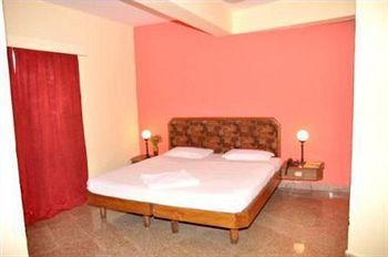 Hotel Charring Cross Ooty Exterior photo