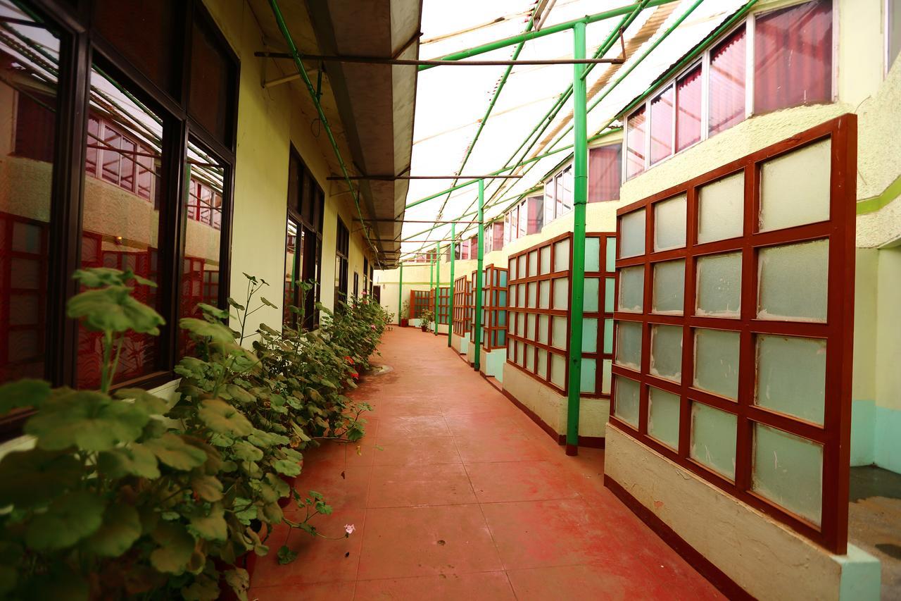 Hotel Charring Cross Ooty Exterior photo